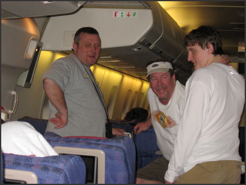 11_AirplaneDarrenTimMason