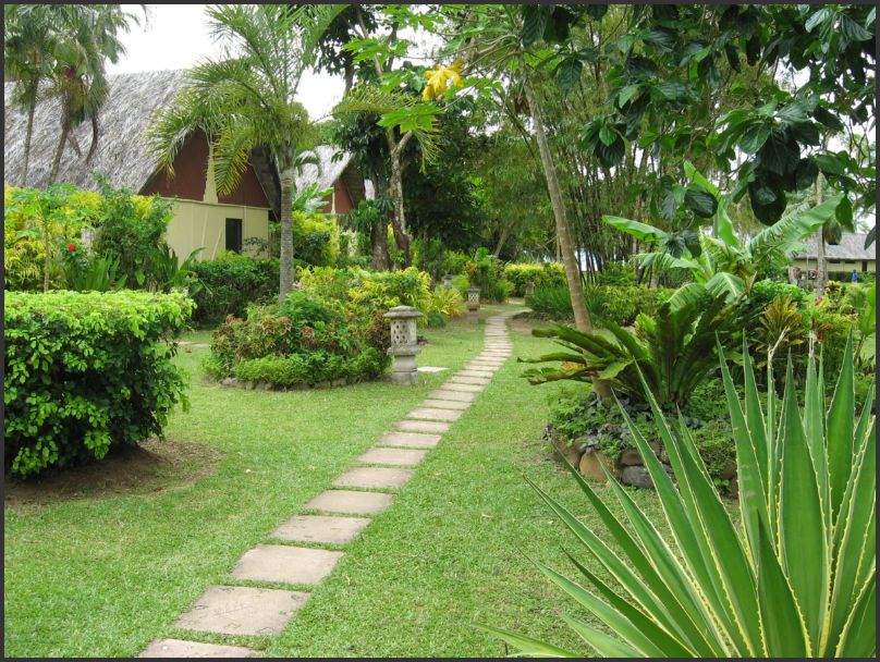 2310_Resort_Gr_Grounds