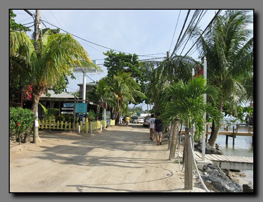 Roatan street view